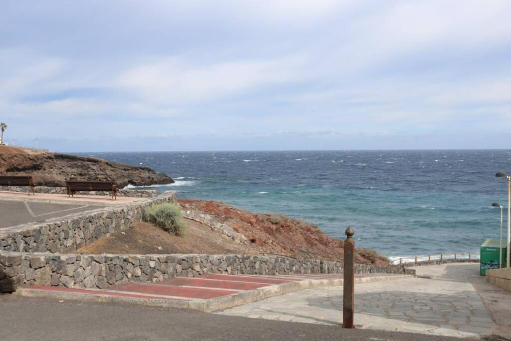 Apartment On The Beach And Ocean Sounds Fasnia Luaran gambar